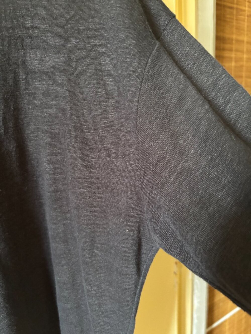 COS 100% Linen Lightweight 3/4 Sleeve Black Sweater - Size M - Picture 6 of 8